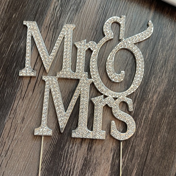 NEW Rhinestone Wedding Cake Topper Mr & Mrs Cake Topper Dessert Topper Decor - Picture 2 of 7